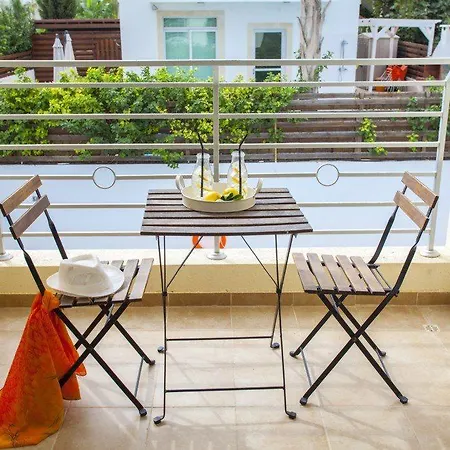 Located Close To Strip And Beach 89 Villa *
