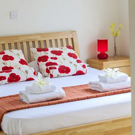 Located Close To Strip And Beach 89 Villa Protaras