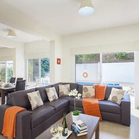 Located Close To Strip And Beach 89 * Protaras
