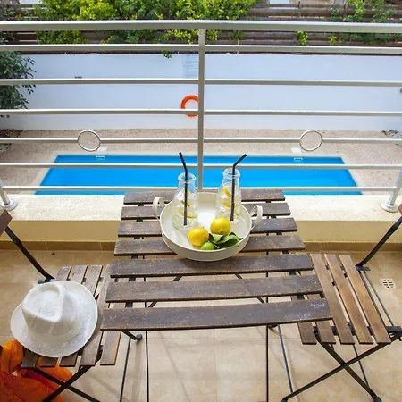 Villa Located Close To Strip&beach 89